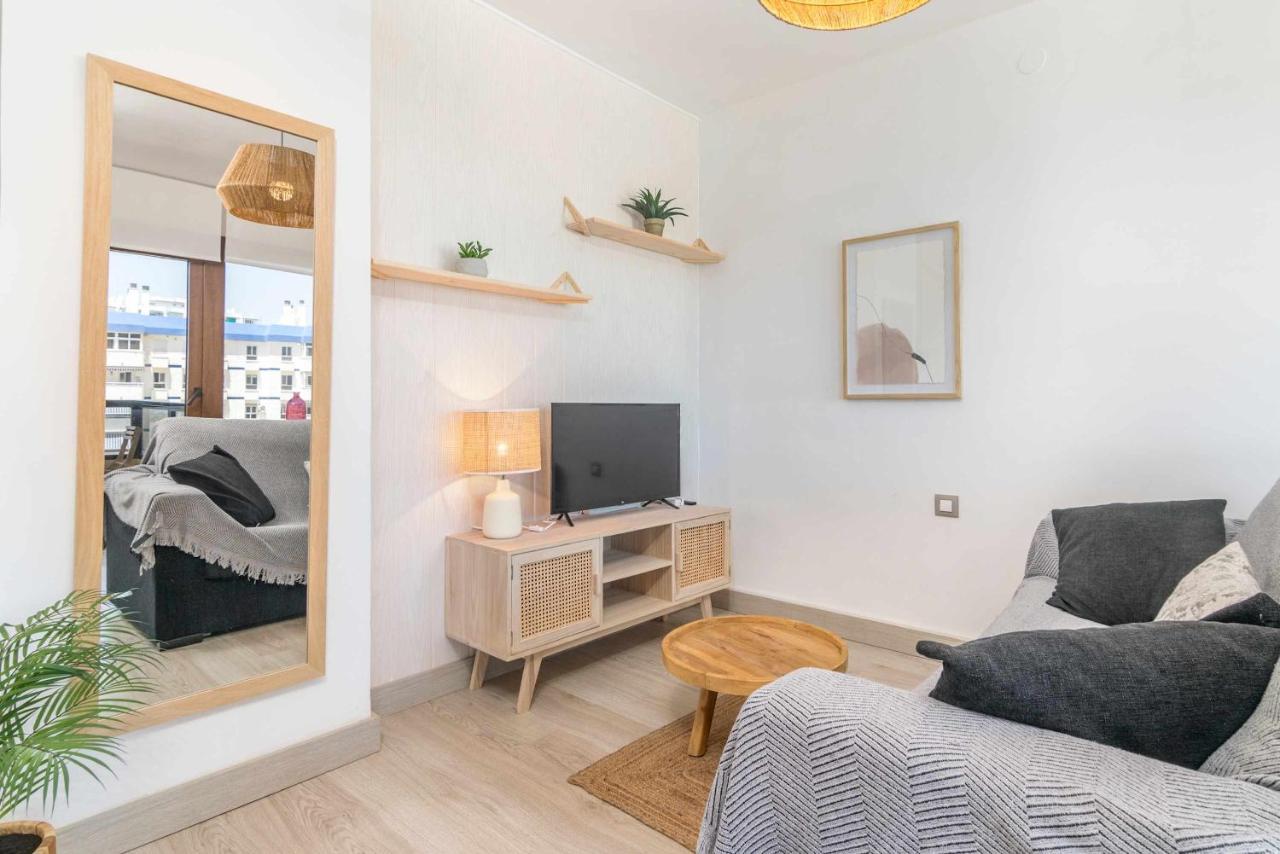 Apartment Loft In Front Of The Sea